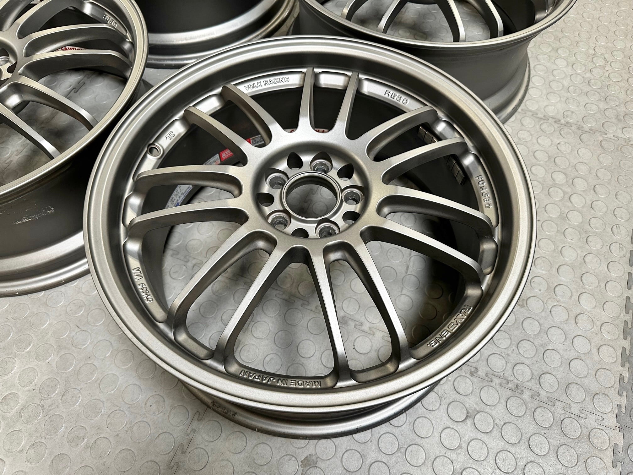 PREOWNED - Volk Racing RE30 - Clearance Item – Mann Engineering